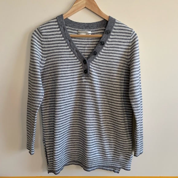 ANTHROPOLOGIE Serena V-Neck Sweater . - Picture 4 of 8